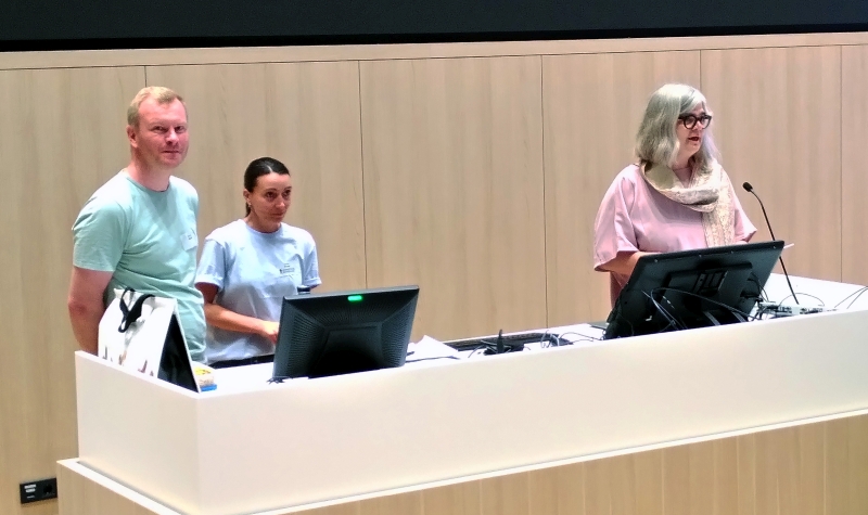 Michael Rasell, Aurelie Auzas und Lisa Pfahl bei der Eröffnung der ALTER-Tagung